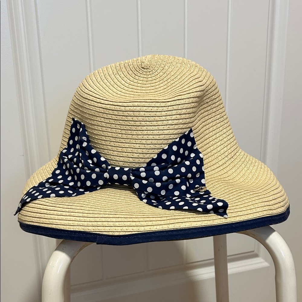 Tokyo Disney Straw Hat with polka dot bow